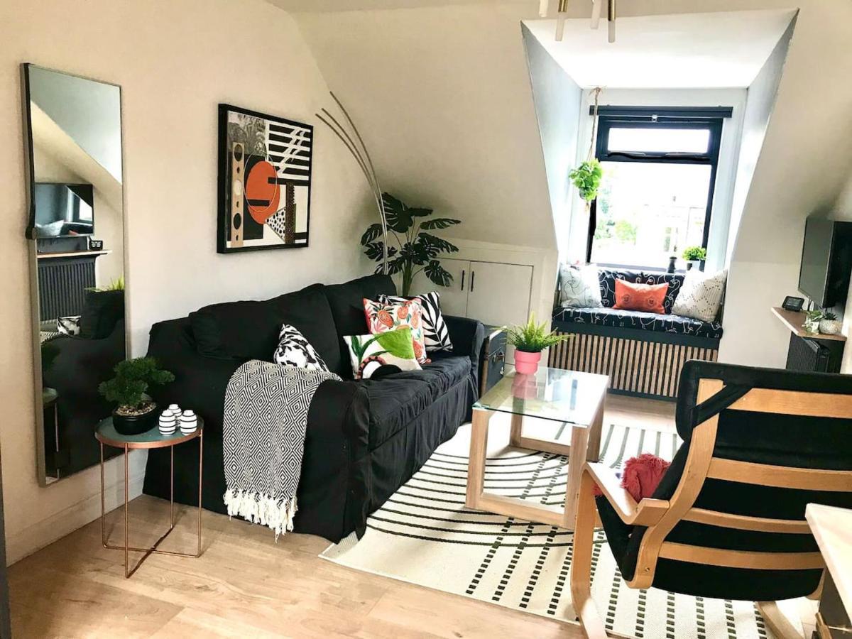 The Morningside Apartment Charming Stylish Apartment In The Centre Of Innerleithen Extérieur photo