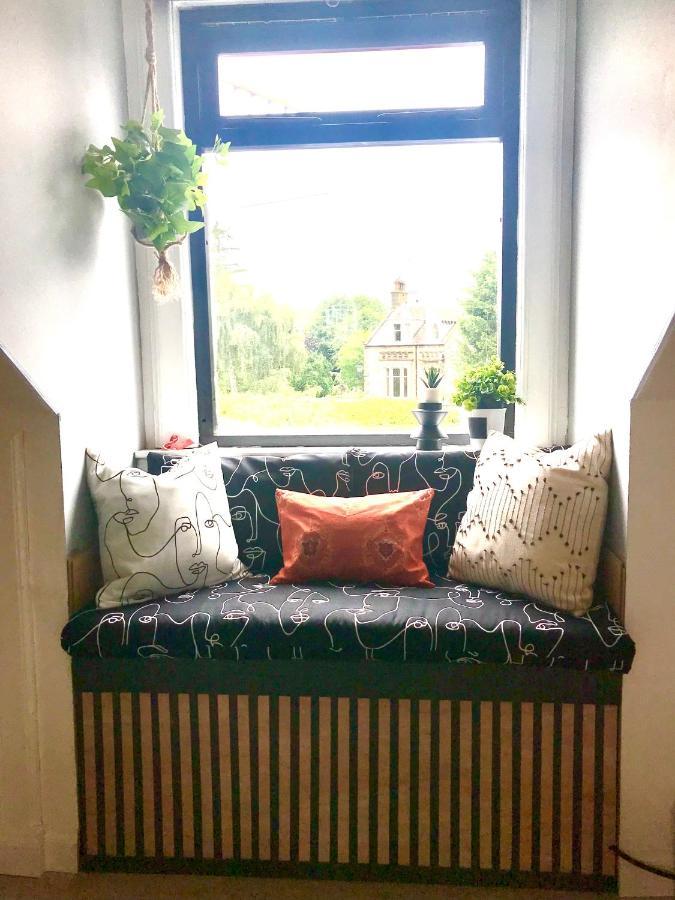 The Morningside Apartment Charming Stylish Apartment In The Centre Of Innerleithen Extérieur photo